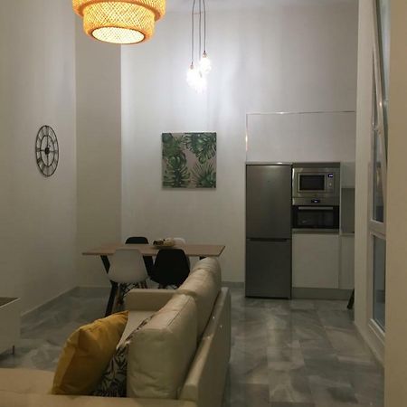 Apartamento Nuevo En Casa Tipo Palacio Cádiz Exterior photo