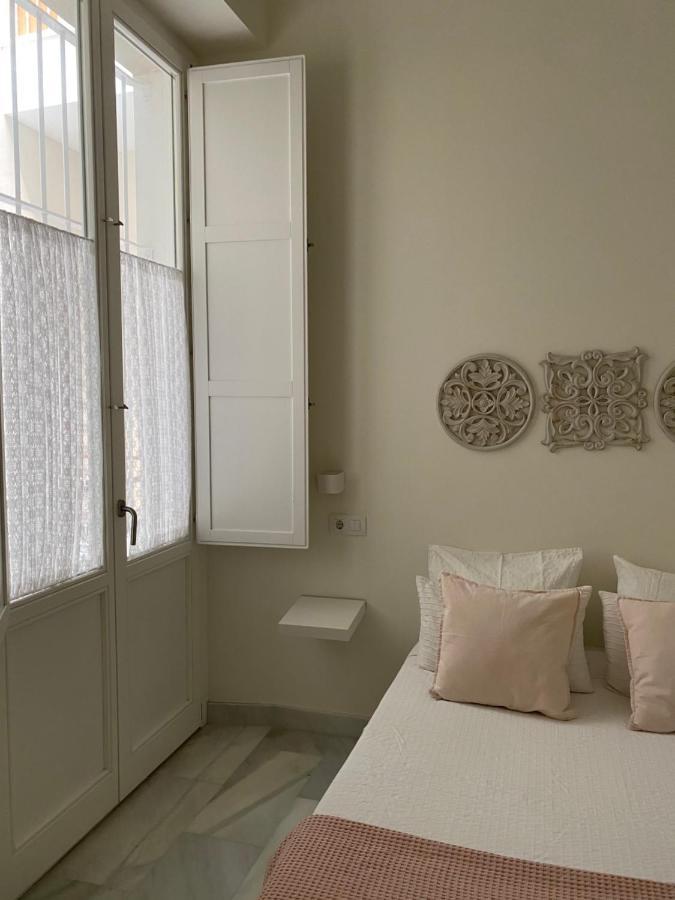 Apartamento Nuevo En Casa Tipo Palacio Cádiz Exterior photo