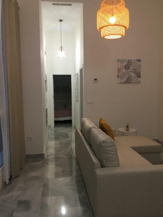 Apartamento Nuevo En Casa Tipo Palacio Cádiz Exterior photo